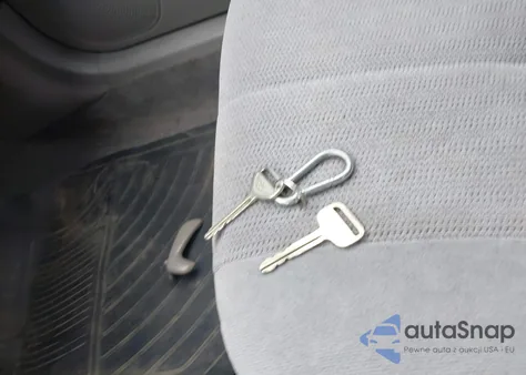 2002 Toyota Corolla Ce из США, поврежденный, VIN 2T1BR12E92C521983